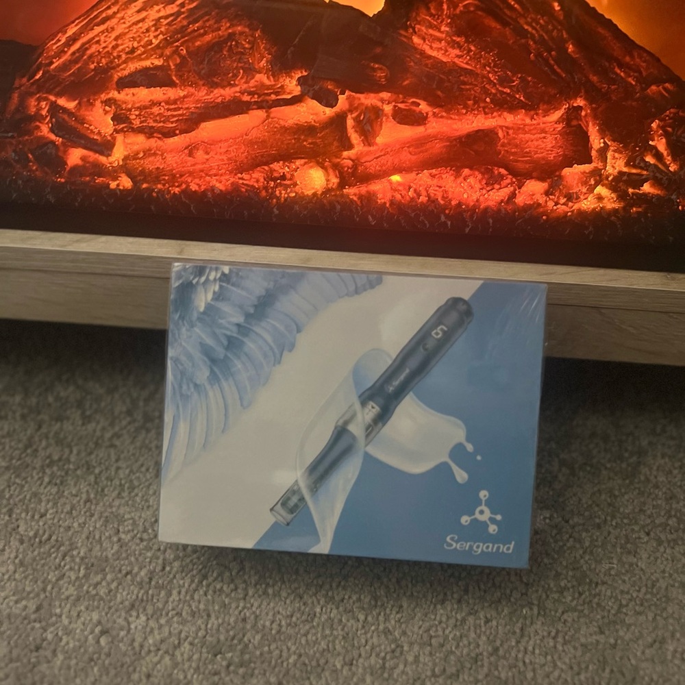 Microneedle Roller Pen for Home Use